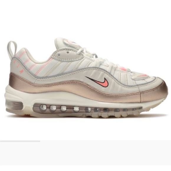 Nike Shoes - Nike AirMax 98